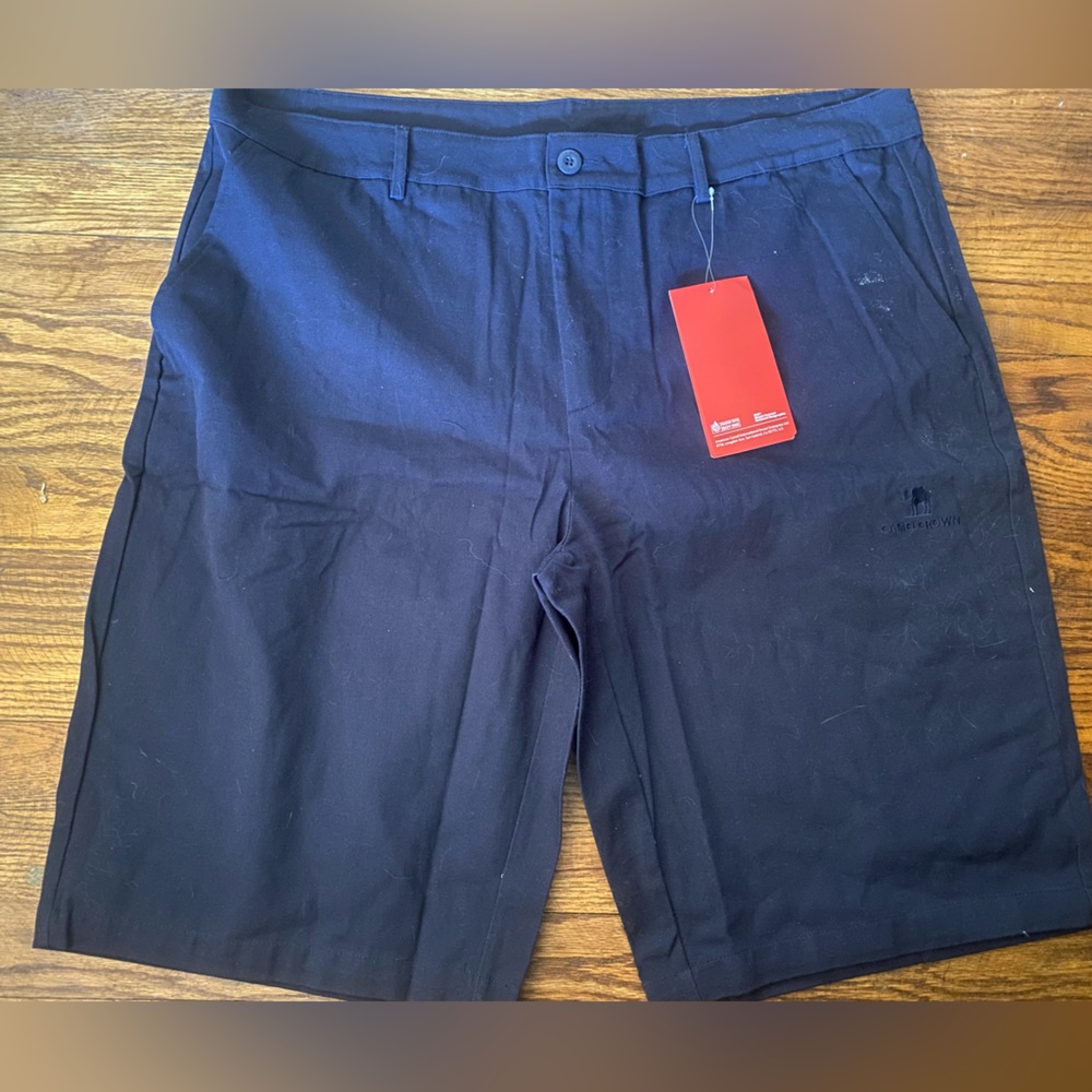 Camel Crown Shorts mens size 44-NWT